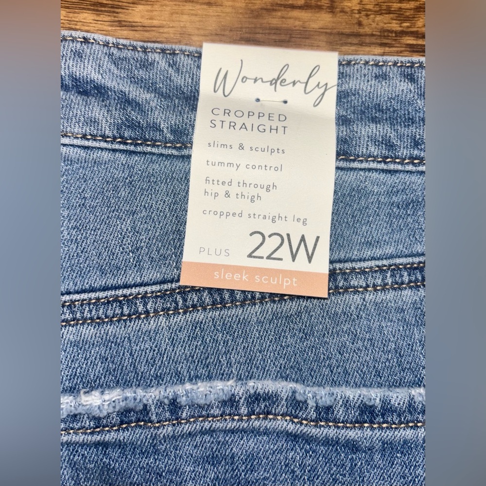 Wonderly Cropped Straight Jeans Size 22W - Picture 11 of 11
